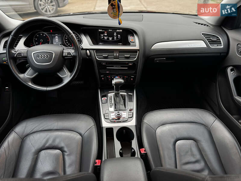 Седан Audi A4 2014 в Житомирі