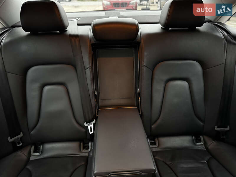 Седан Audi A4 2014 в Житомирі