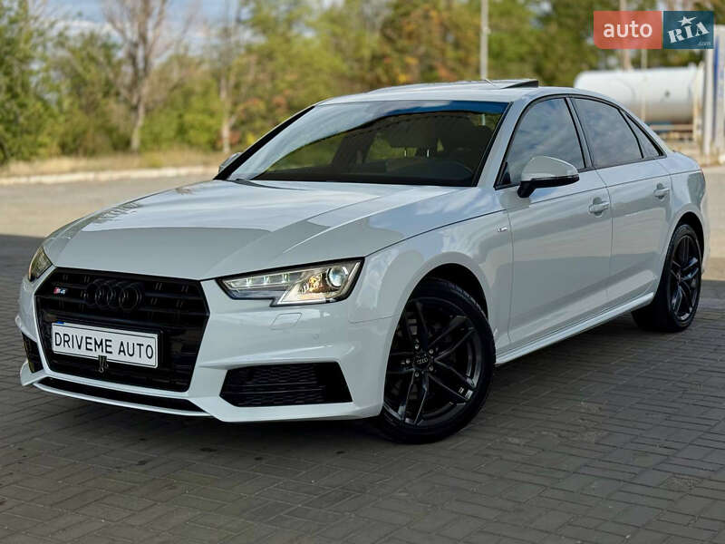 Седан Audi A4 2017 в 