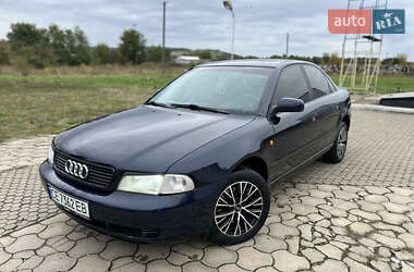 Седан Audi A4 1997 в Черновцах