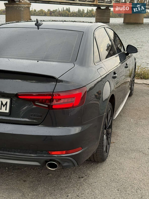 Седан Audi A4 2017 в Днепре