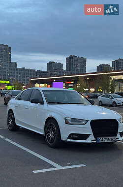 Седан Audi A4 2012 в 