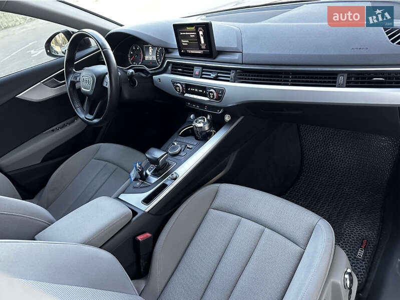 Универсал Audi A4 2017 в Тернополе