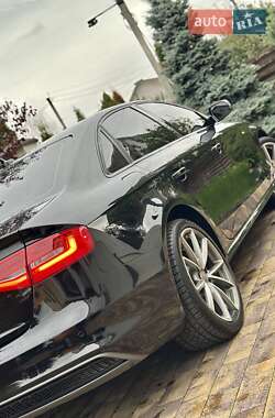 Седан Audi A4 2016 в 
