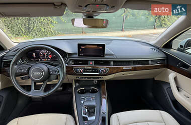 Седан Audi A4 2019 в 