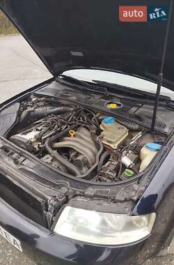 Универсал Audi A4 2001 в  фото 4 Универсал Audi A4 2001 в