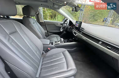 Седан Audi A4 2021 в 