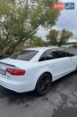 Седан Audi A4 2014 в 
