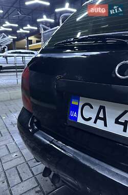 Универсал Audi A4 2000 в 