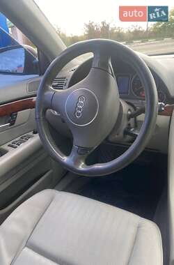 Универсал Audi A4 2004 в 