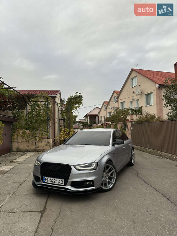 Седан Audi A4 2015 в Одессе