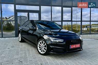 Седан Audi A4 2019 в 