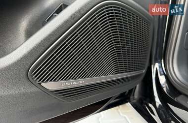 Седан Audi A4 2019 в 