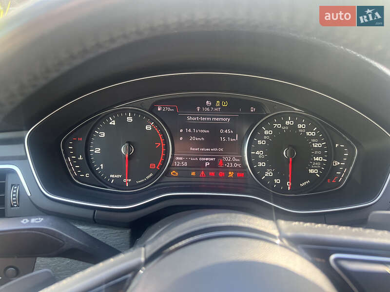 Седан Audi A4 2017 в Хмельницком