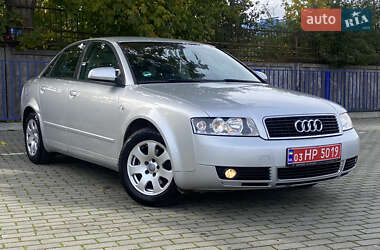 Седан Audi A4 2004 в 