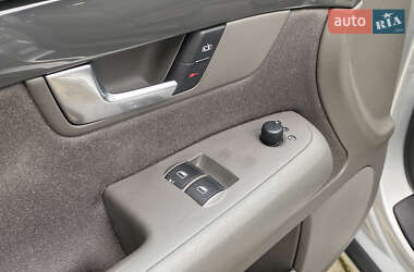 Седан Audi A4 2004 в 