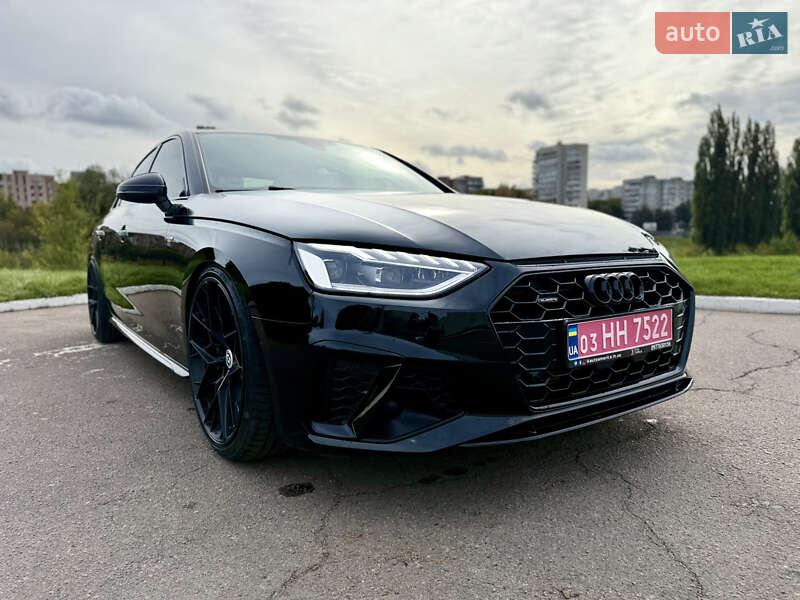 Седан Audi A4 2020 в Ровно