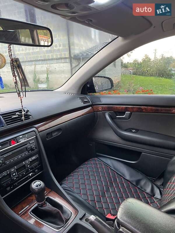 Универсал Audi A4 2002 в Мостиске