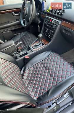 Универсал Audi A4 2002 в Мостиске