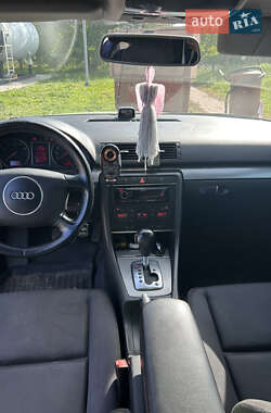 Седан Audi A4 2003 в 