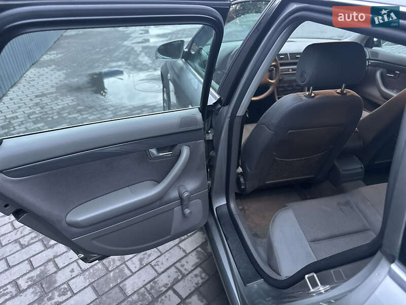 Универсал Audi A4 2004 в Днепре