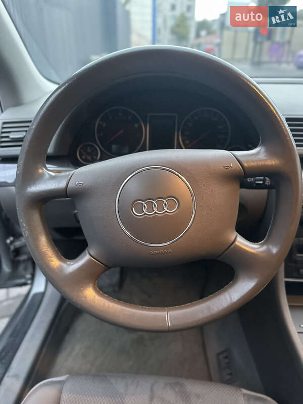 Универсал Audi A4 2004 в Днепре
