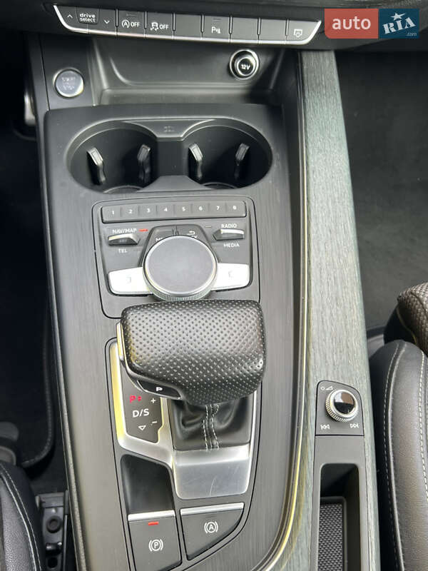 Универсал Audi A4 2017 в Черновцах