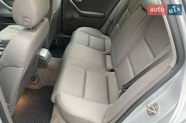 Седан Audi A4 2002 в 