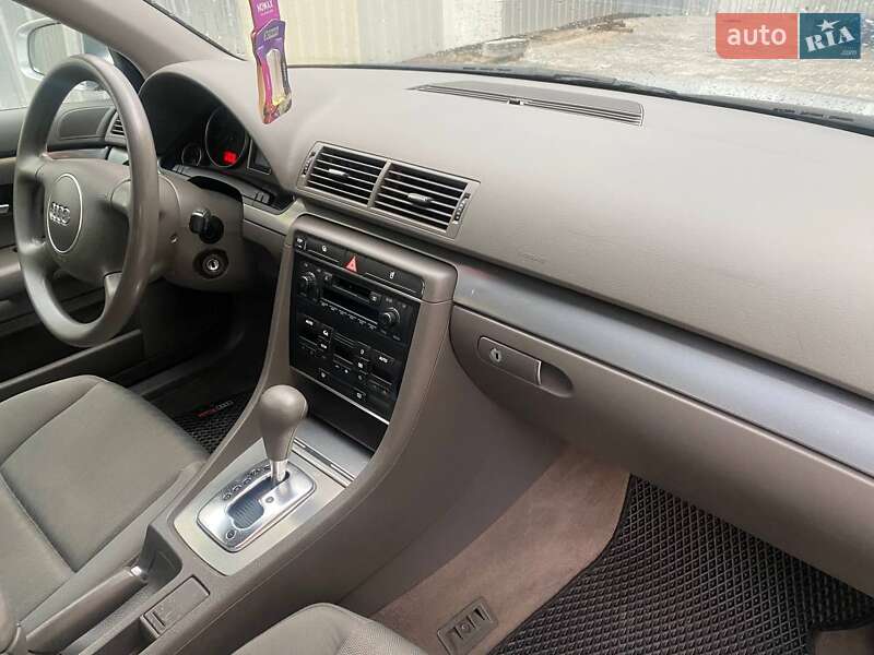 Седан Audi A4 2002 в Вінниці