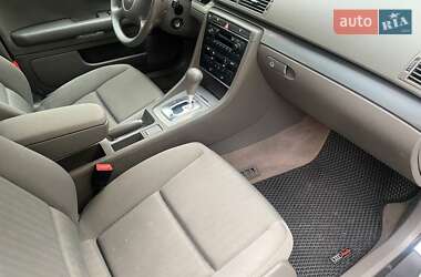 Седан Audi A4 2002 в 