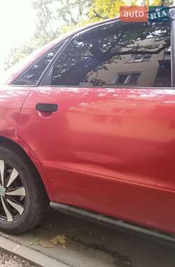 Седан Audi A4 1995 в Измаиле