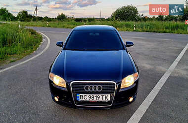 Седан Audi A4 2004 в 