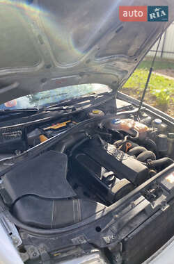 Седан Audi A4 1997 в 