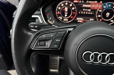 Седан Audi A4 2019 в 