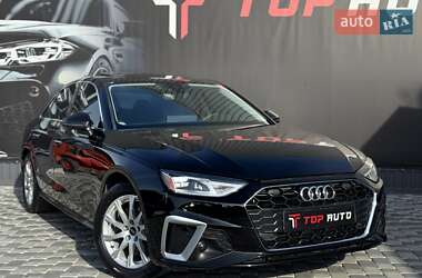 Седан Audi A4 2022 в 