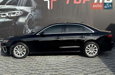 Седан Audi A4 2022 в 
