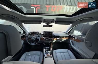 Седан Audi A4 2022 в 