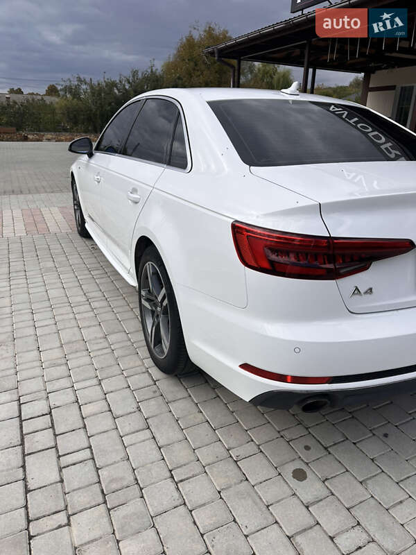 Седан Audi A4 2016 в Вендичанах