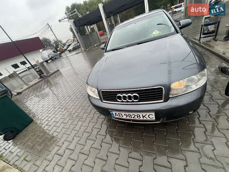 Седан Audi A4 2001 в Виннице