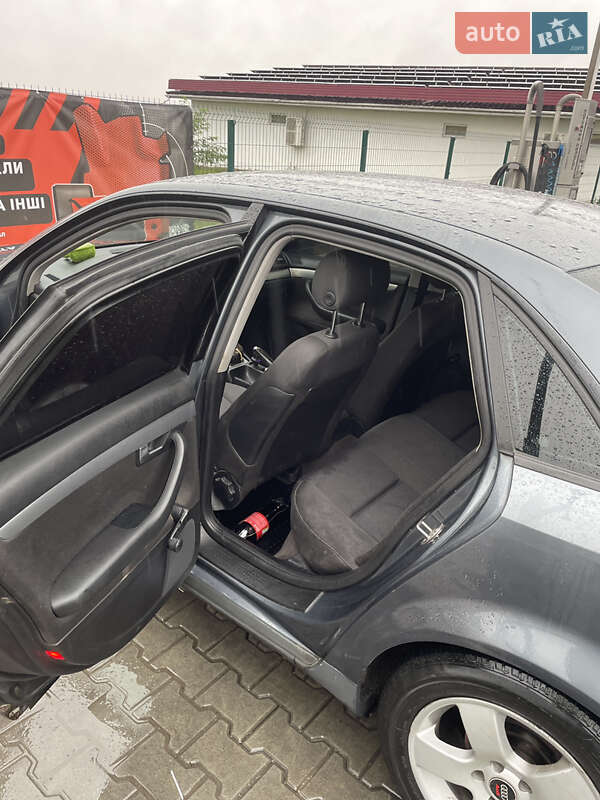 Седан Audi A4 2001 в Виннице