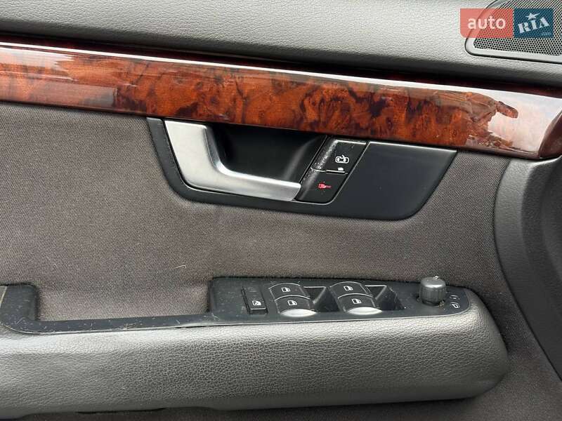 Седан Audi A4 2007 в Ровно