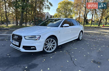 Седан Audi A4 2015 в 