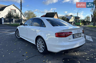 Седан Audi A4 2015 в 