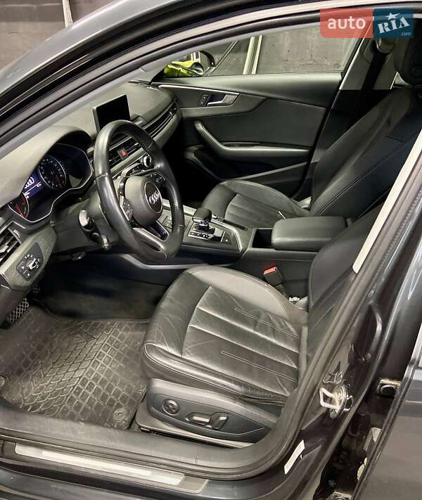 Седан Audi A4 2016 в Киеве