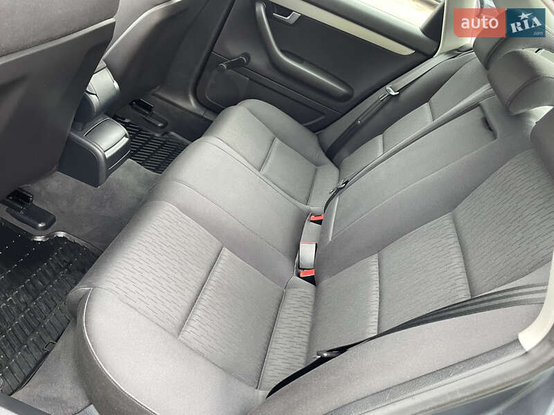 Седан Audi A4 2007 в Сарнах