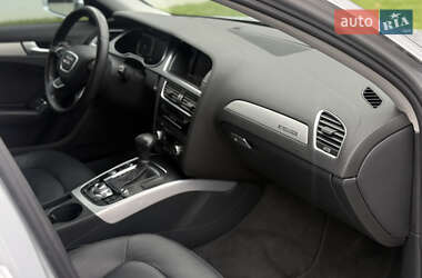 Седан Audi A4 2012 в 