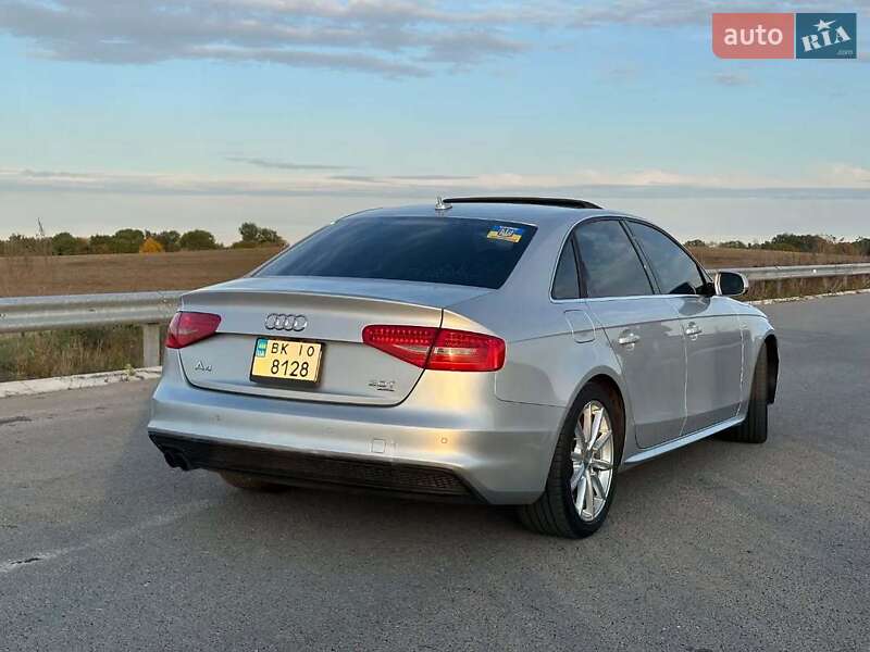 Седан Audi A4 2013 в Львові