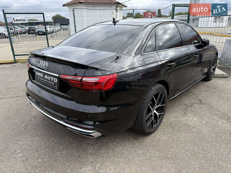 Седан Audi A4 2020 в Киеве