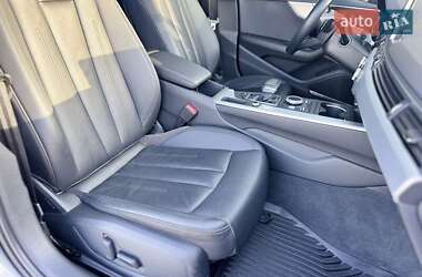 Седан Audi A4 2017 в 