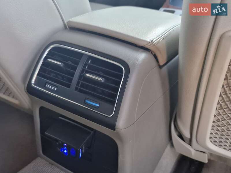 Седан Audi A4 2011 в Запорожье